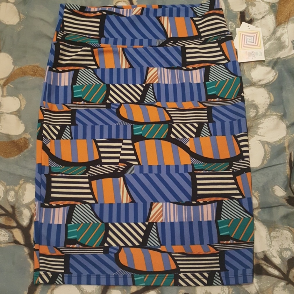 NWT LuLaRoe Cassie Pencil Skirt